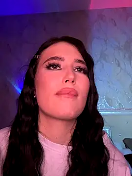 KailyBell online show from December 2025 11:32:01 PM