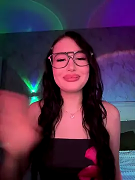 KailyBell online show from December 2025 04:39:02 AM