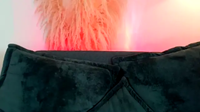 mia roux1 online show from April 2026 09:39:33 PM