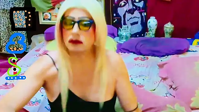 Snapshot of horni4luv chatting on December 2025 11:00:02 PM horni4luv online show from December 2025 11:00:02 PM