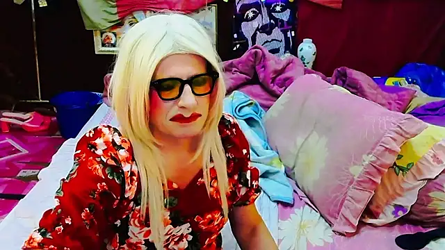 Snapshot of horni4luv chatting on January 2026 11:07:01 PM horni4luv online show from January 2026 11:07:01 PM