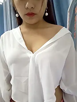 love-xx online show from October 2025 02:12:01 AM