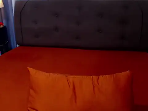 amalia92 online show from December 2025 09:04:01 AM