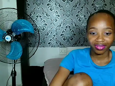 Patronaxxx online show from October 2025 05:56:01 PM