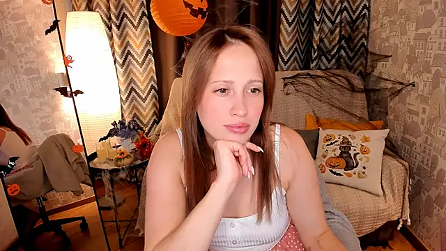  SilverMoon  online show from October 2025 08:26:01 AM