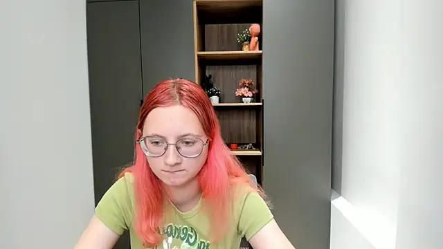 AdelaDelilla online show from October 2025 11:53:02 AM