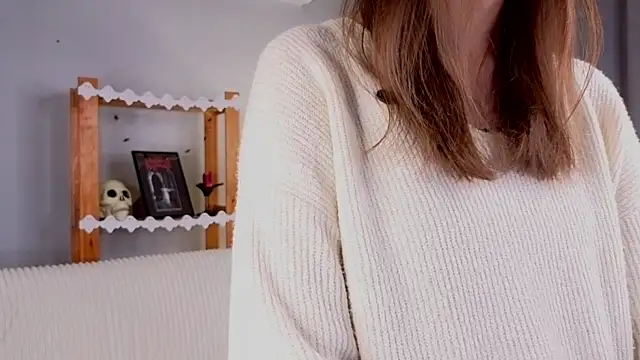 Snapshot of KateCahee chatting on November 2025 12:35:02 AM KateCahee online show from November 2025 12:35:02 AM