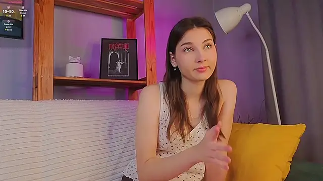 Snapshot of KateCahee chatting on December 2025 01:10:01 AM KateCahee online show from December 2025 01:10:01 AM