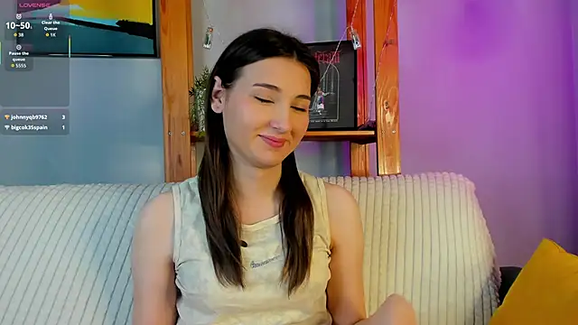 Snapshot of KateCahee chatting on January 2026 02:13:01 AM KateCahee online show from January 2026 02:13:01 AM