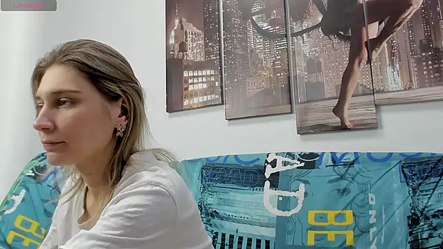 Tenderly Sophie online show from January 2026 01:19:01 AM