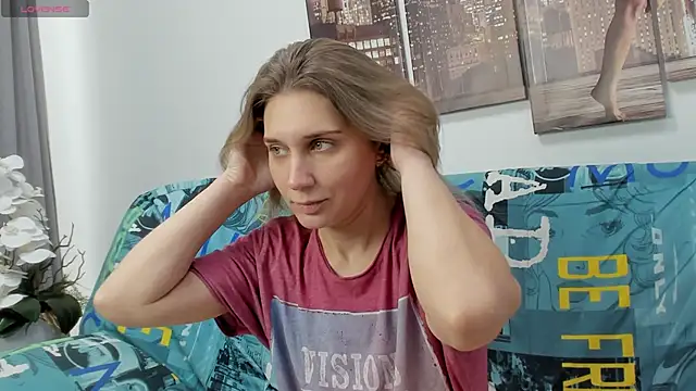 Tenderly Sophie online show from January 2026 01:32:02 AM