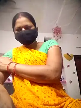 QRESABABY online show from November 2025 10:12:01 PM