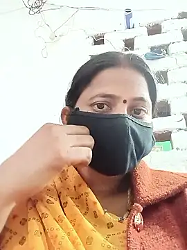 QRESABABY online show from November 2025 11:49:02 AM