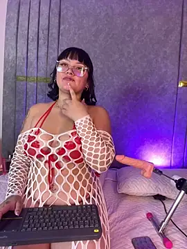 Snapshot of Silvia_Notte chatting on October 2025 12:07:02 PM Silvia Notte online show from October 2025 12:07:02 PM