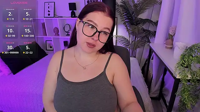 EffyBlush online show from November 2025 01:33:02 PM