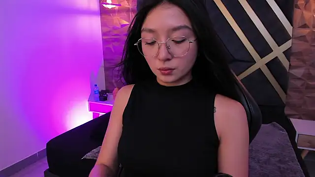 sydney miller  online show from February 2026 11:22:01 PM