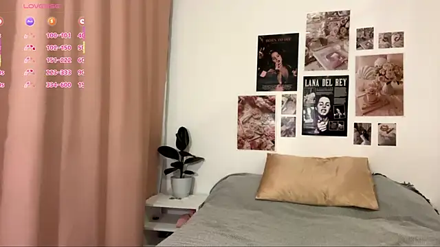 Kira Sanders online show from November 2025 04:49:01 PM