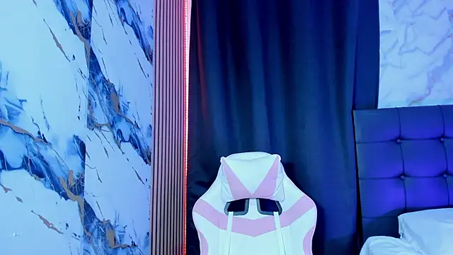 Snapshot of Scarlet_DLuce chatting on January 2026 09:02:02 AM Scarlet DLuce online show from January 2026 09:02:02 AM