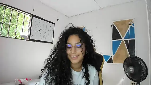 emily stars1 online show from March 2026 08:05:01 PM