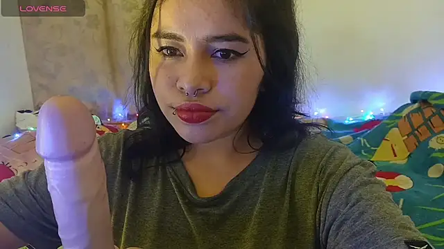 Snapshot of Magic_Alicee_ chatting on November 2025 03:29:02 AM Magic Alicee online show from November 2025 03:29:02 AM