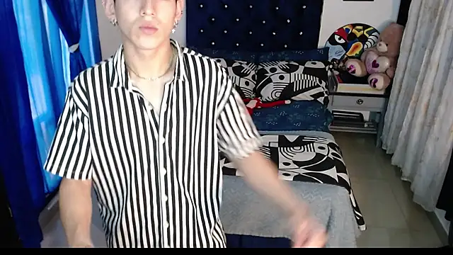 Yorsamm and friends online show from October 2025 10:00:01 PM