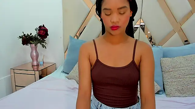 karolebonyy online show from March 2026 05:30:01 AM