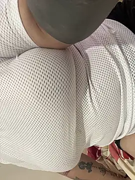 abby-hiltton online show from November 2025 08:33:02 PM