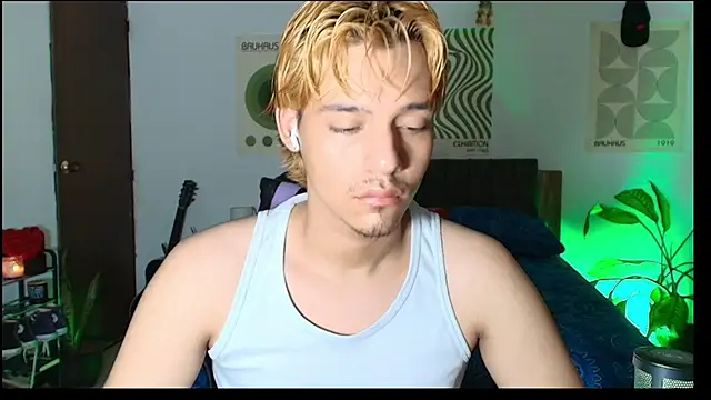 Snapshot of Habel__moretti chatting on February 2026 07:23:01 PM Habel moretti online show from February 2026 07:23:01 PM