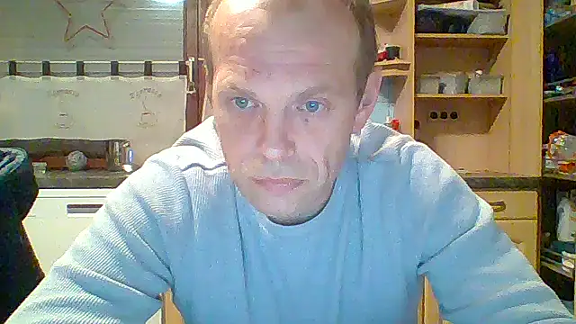 Snapshot of tommy3300 chatting on January 2026 05:21:01 AM tommy3300 online show from January 2026 05:21:01 AM