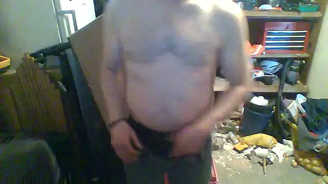 Snapshot of tommy3300 chatting on January 2026 02:10:01 PM tommy3300 online show from January 2026 02:10:01 PM