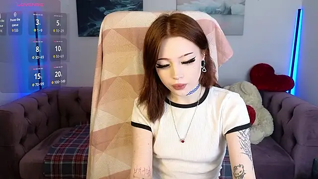 Emma Kirks online show from February 2026 03:24:01 PM