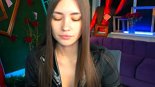 lollyrais online show from November 2025 01:46:02 PM