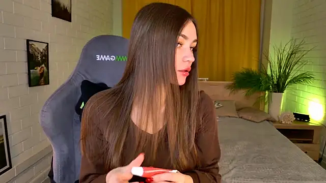 lollyrais online show from February 2026 01:26:02 PM