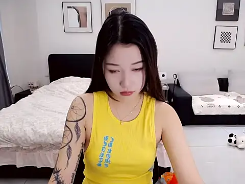 minnie-kk online show from October 2025 07:51:02 AM
