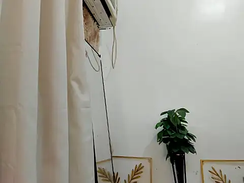 chicc alexa online show from November 2025 02:08:01 PM