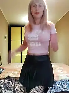 Snapshot of SelinaLovqx chatting on November 2025 09:07:02 AM SelinaLovqx online show from November 2025 09:07:02 AM