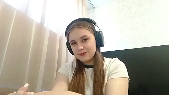 MilaRiviera online show from October 2025 05:48:02 AM