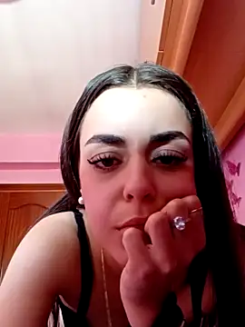 cotoncandyy online show from November 2025 03:47:01 PM