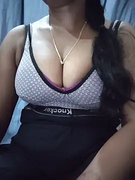 Ezabelljohn online show from June 2026 09:37:02 AM