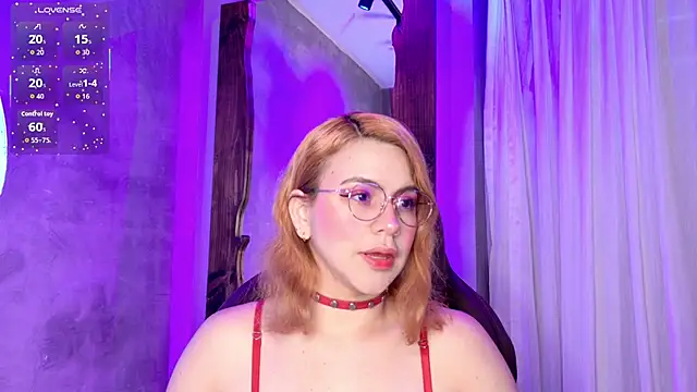 sussiestrawberry online show from November 2025 10:25:02 AM