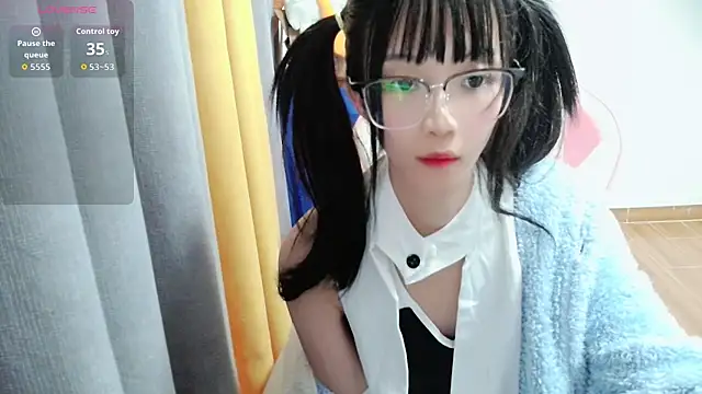 xiaoxiao--baby online show from November 2025 06:01:01 AM