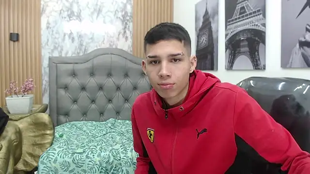 Snapshot of paul_ponce chatting on December 2025 12:32:02 PM paul ponce online show from December 2025 12:32:02 PM