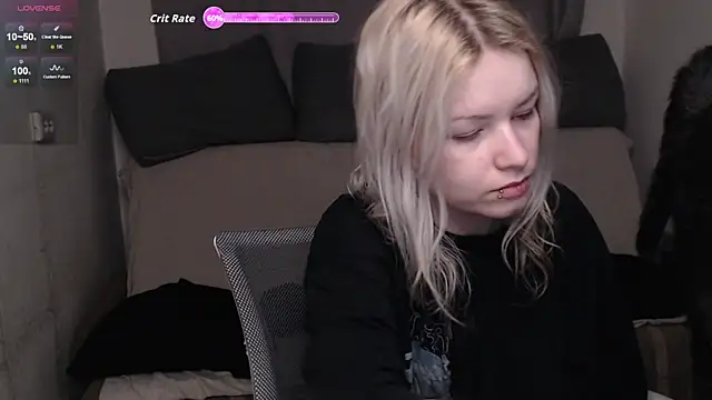 CherryNight6 online show from December 2025 10:59:02 PM