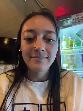 Lia  white online show from November 2025 03:40:02 AM