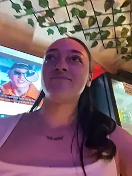 Lia  white online show from December 2025 10:47:02 PM