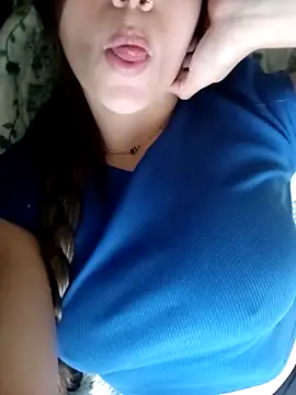 Snapshot of DianneVega chatting on November 2025 12:49:02 PM DianneVega online show from November 2025 12:49:02 PM