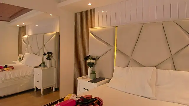 SweetKata  online show from February 2026 07:19:02 PM