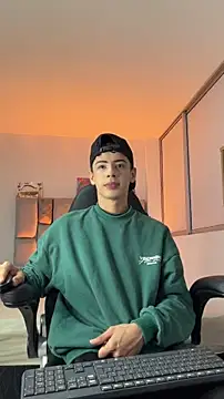 Sebastian Reed online show from February 2026 07:26:01 AM