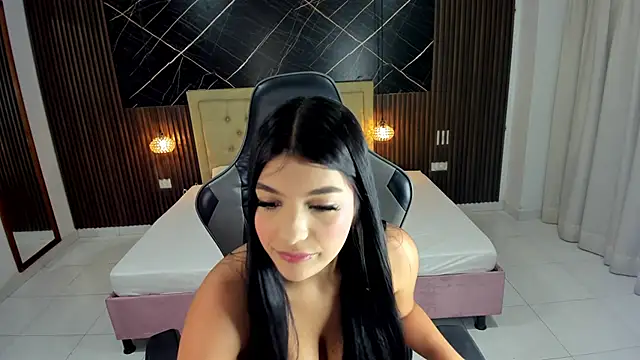 Milu 17 online show from November 2025 11:00:01 AM