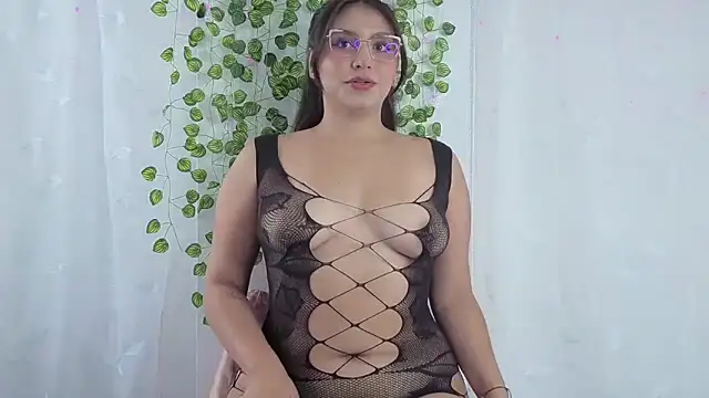 Ambermuse7 online show from June 2026 03:01:02 PM